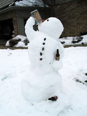 НОВОГОДИШНО Alkoholiar-snjegovi